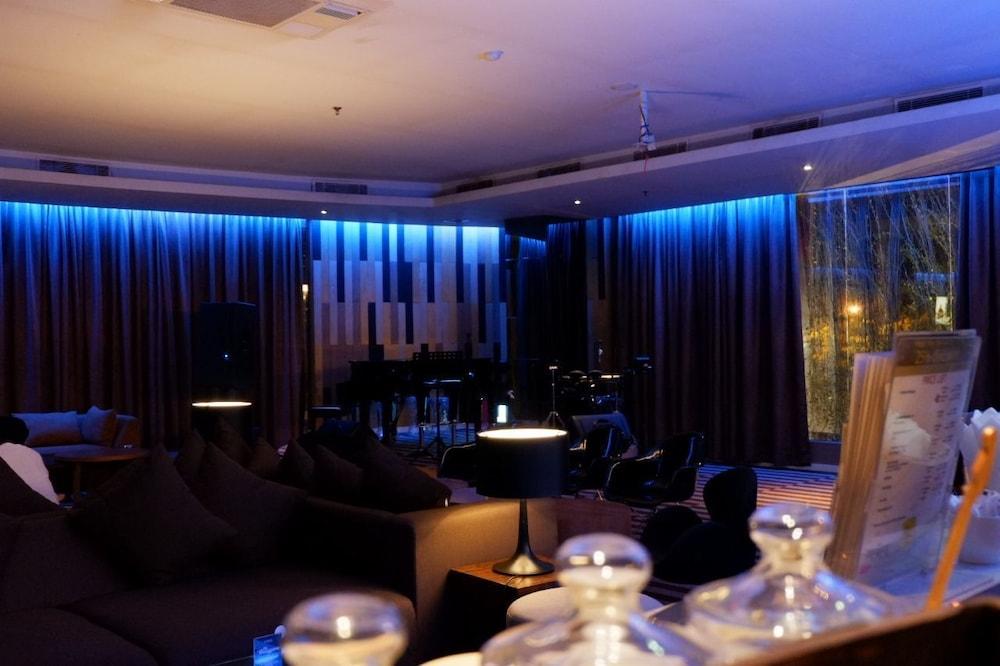 The Premiere Hotel Pekanbaru Dış mekan fotoğraf