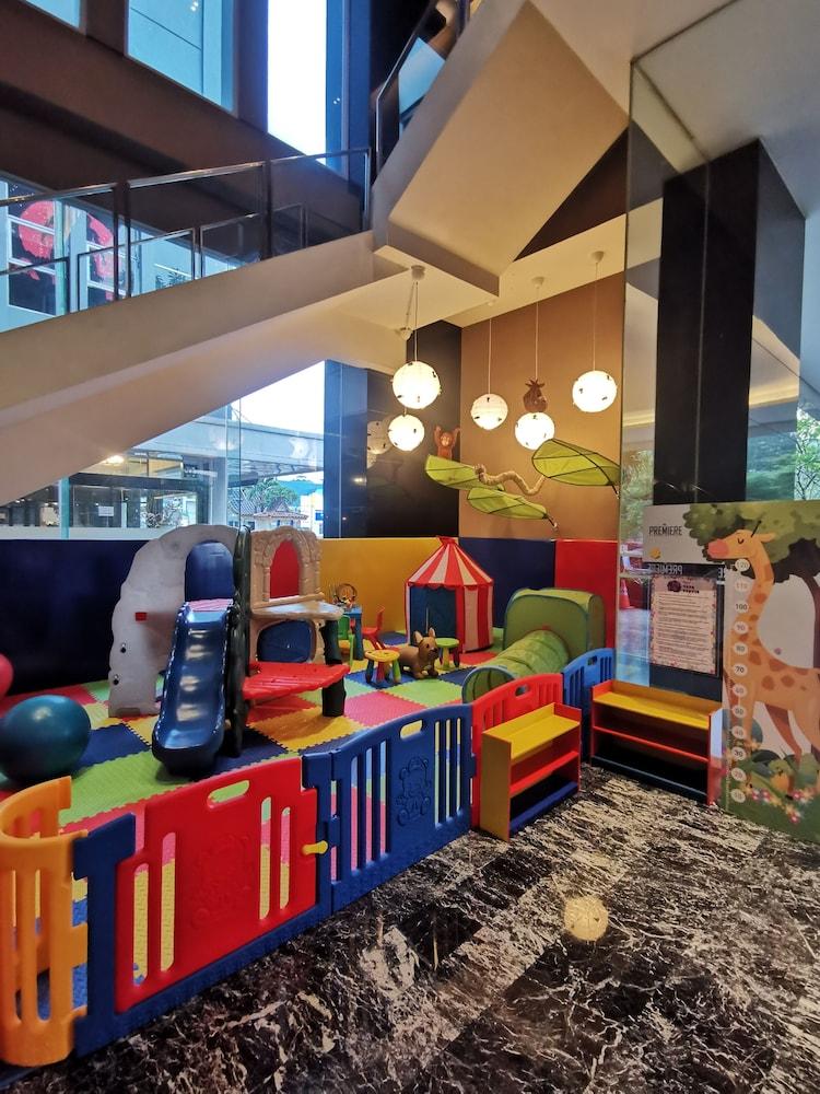 The Premiere Hotel Pekanbaru Dış mekan fotoğraf