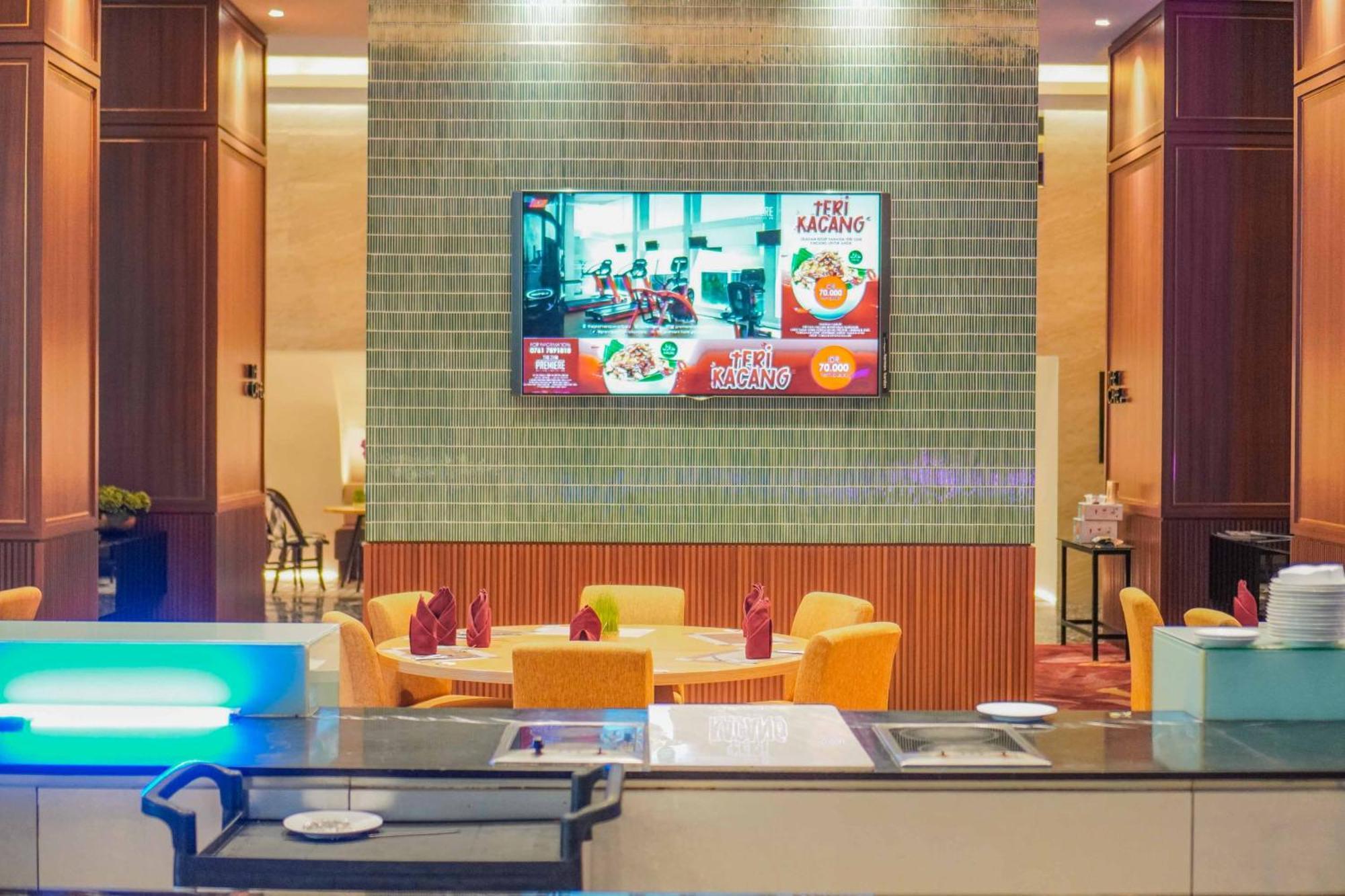 The Premiere Hotel Pekanbaru Dış mekan fotoğraf