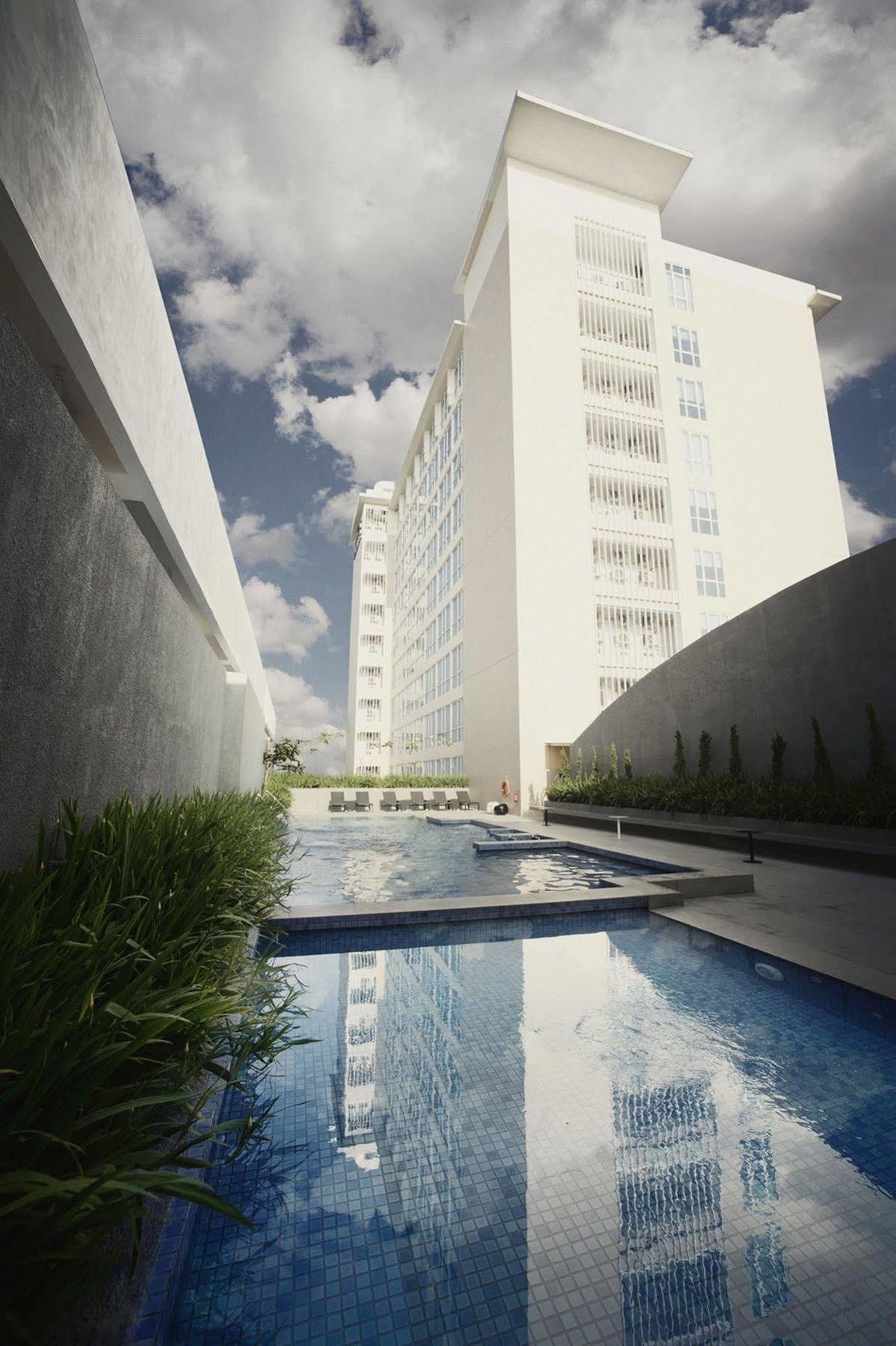 The Premiere Hotel Pekanbaru Dış mekan fotoğraf