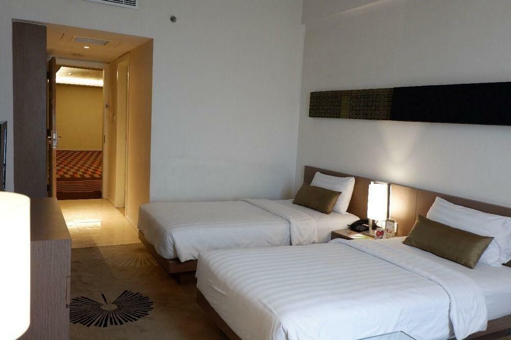 The Premiere Hotel Pekanbaru Dış mekan fotoğraf